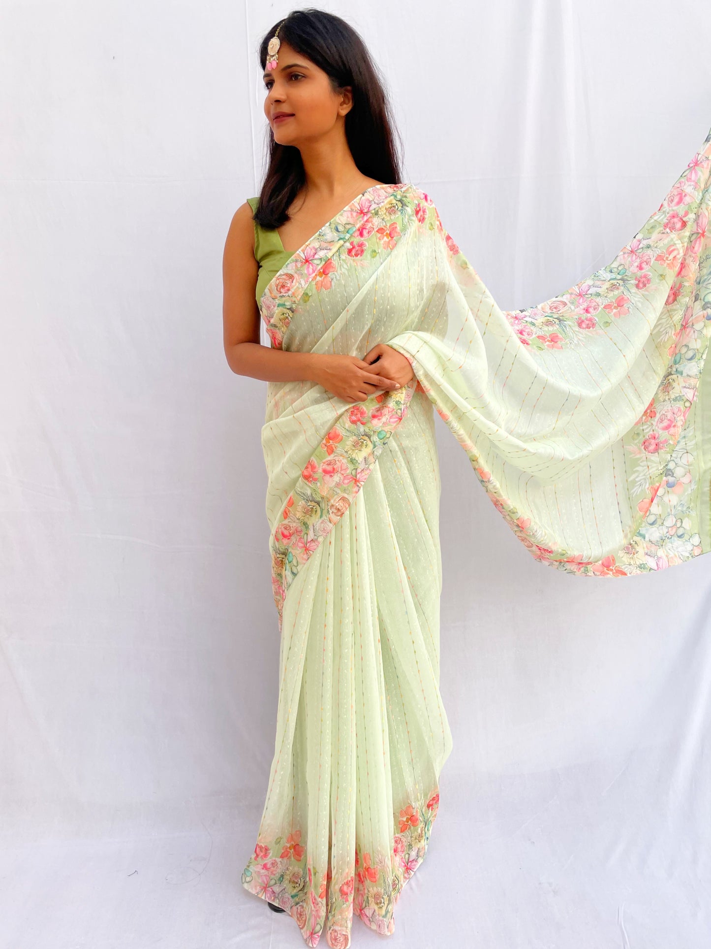 Green Floral Print Saree - Vanesara