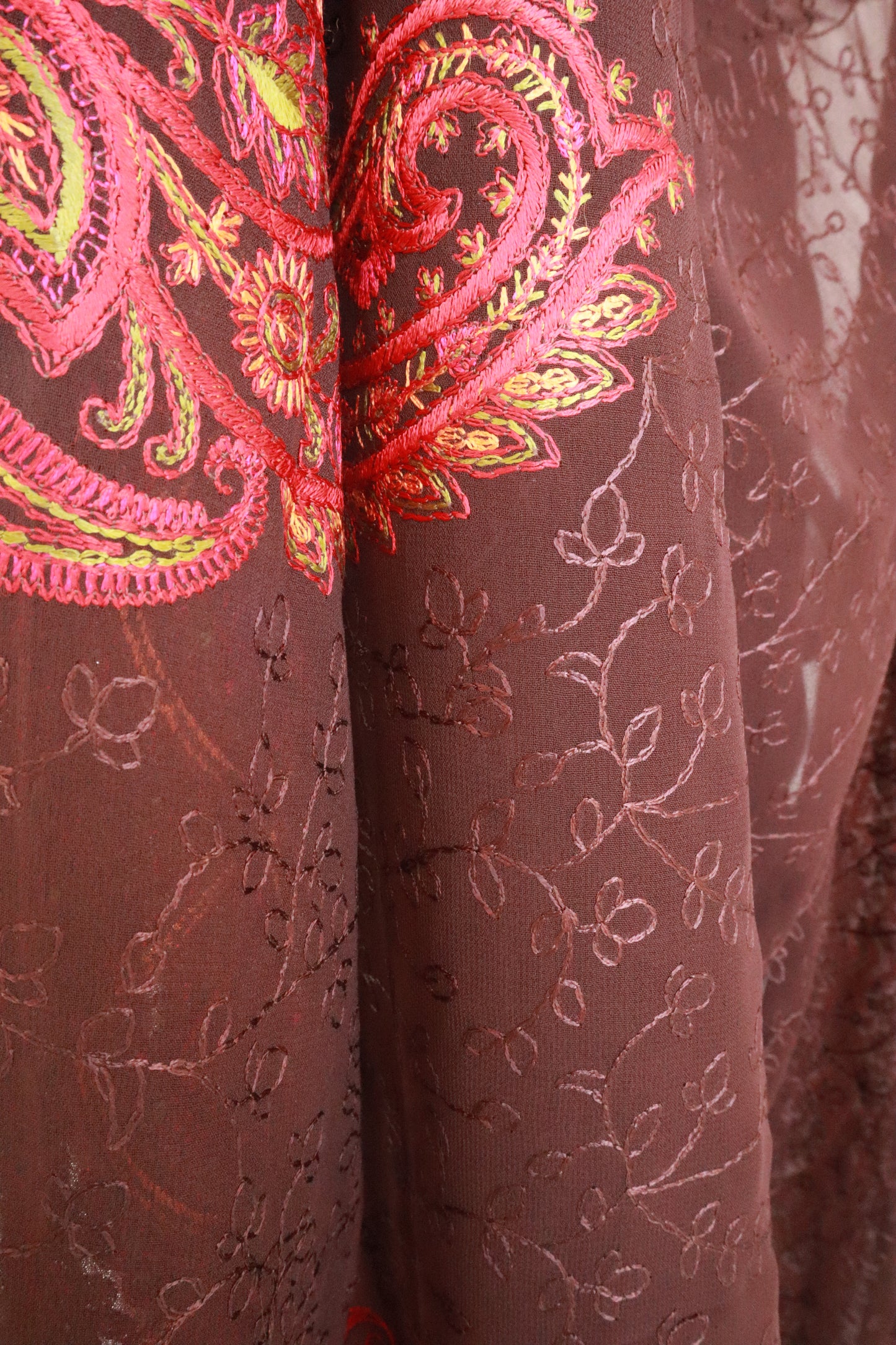 Brown Thread Woven Saree - Vanesara