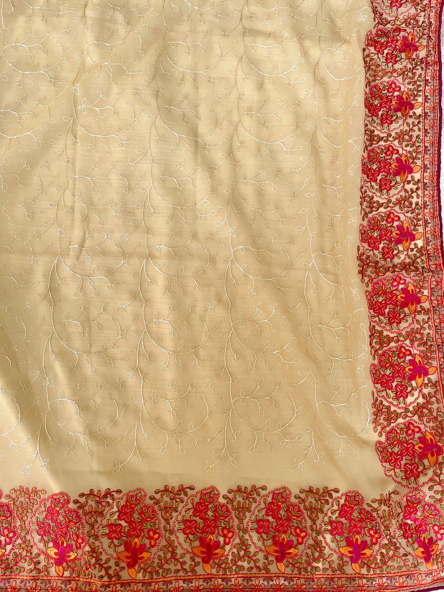 Georgette Saree with Multicolor Border - Vanesara
