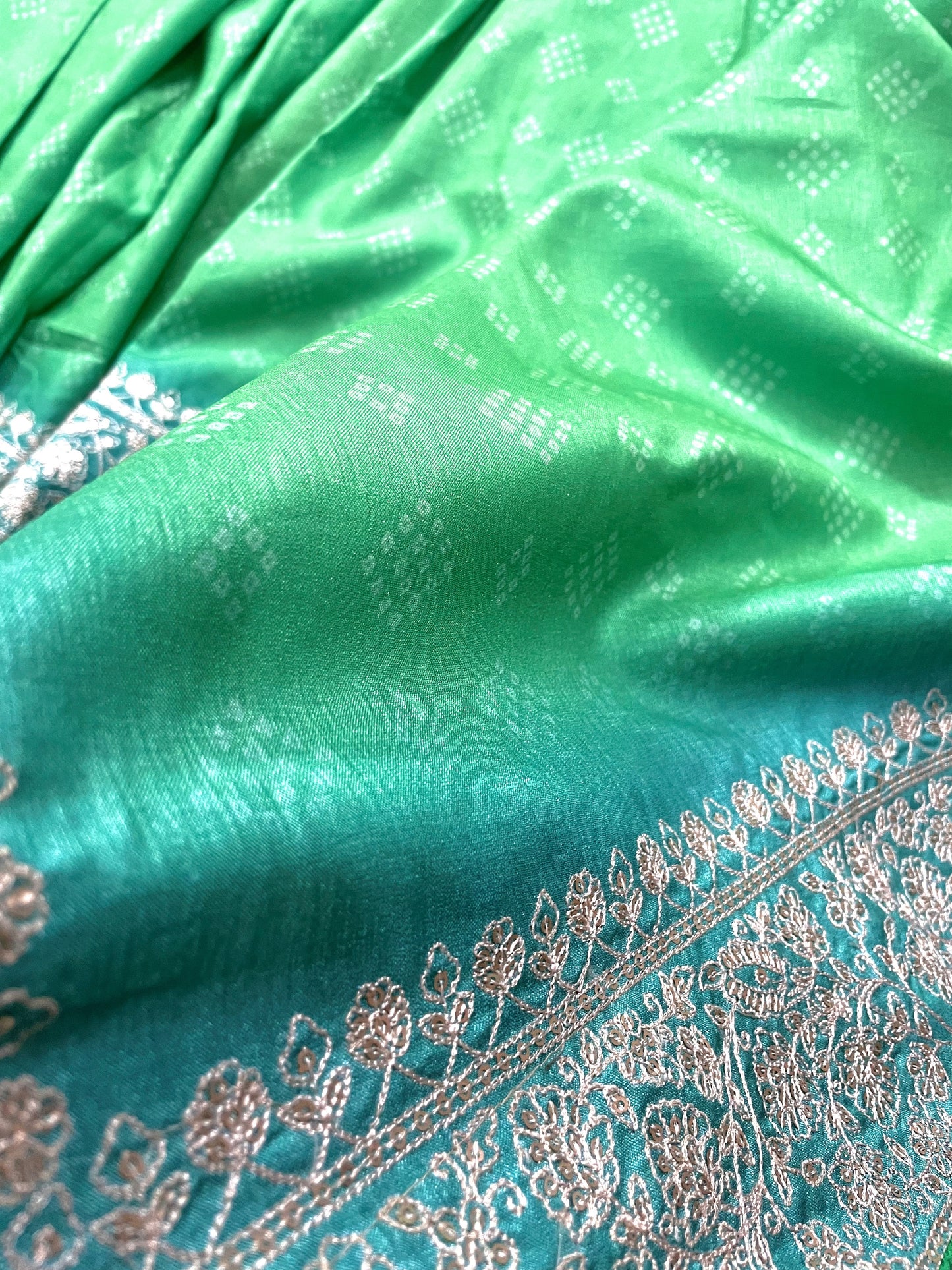 Bandhani Print Embroidered Silk Saree - Vanesara