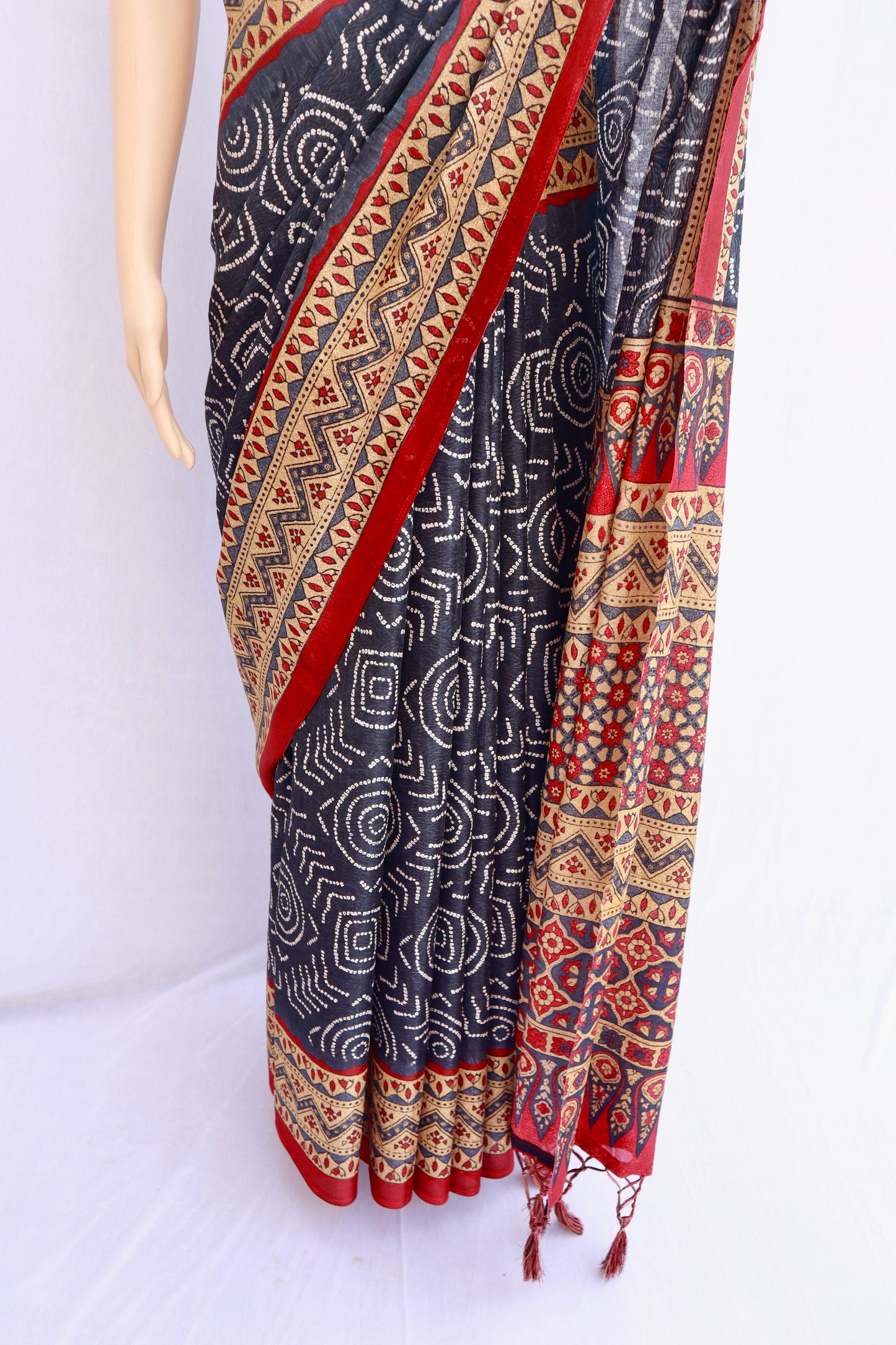 Blue printed crepe saree - Vanesara