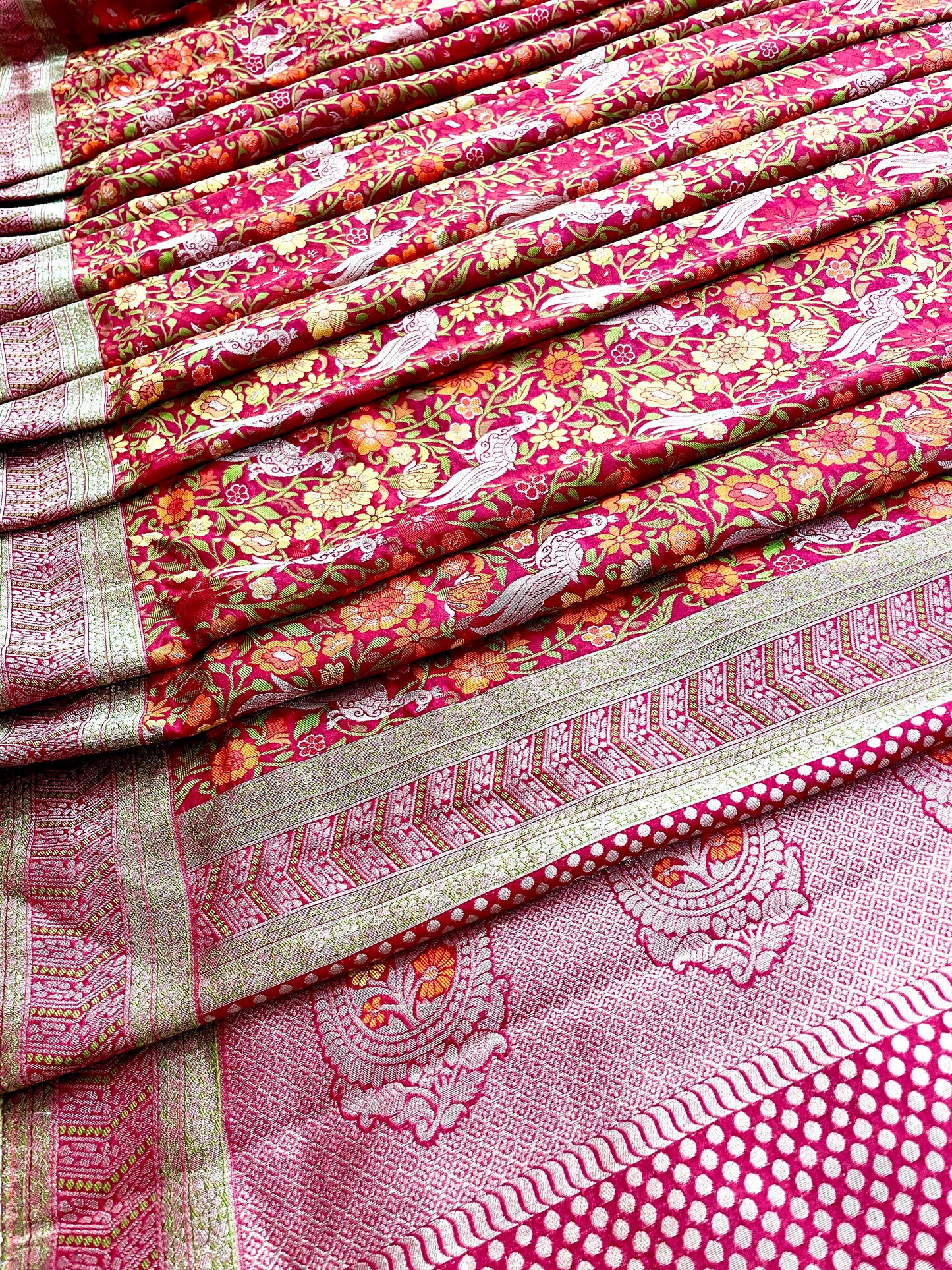 Silk saree with flower print - Vanesara