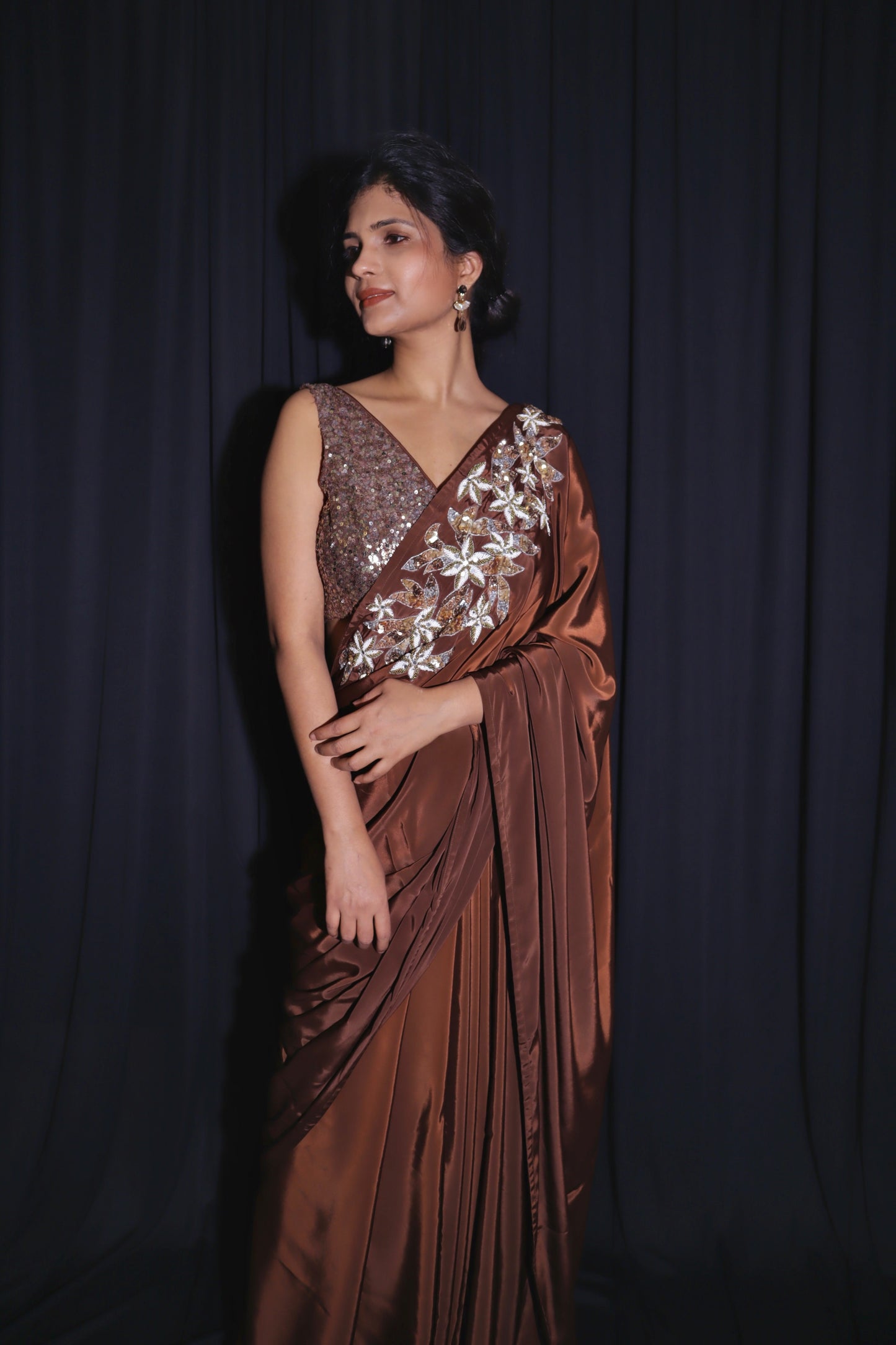 MidnightBloom_520 - Vanesara