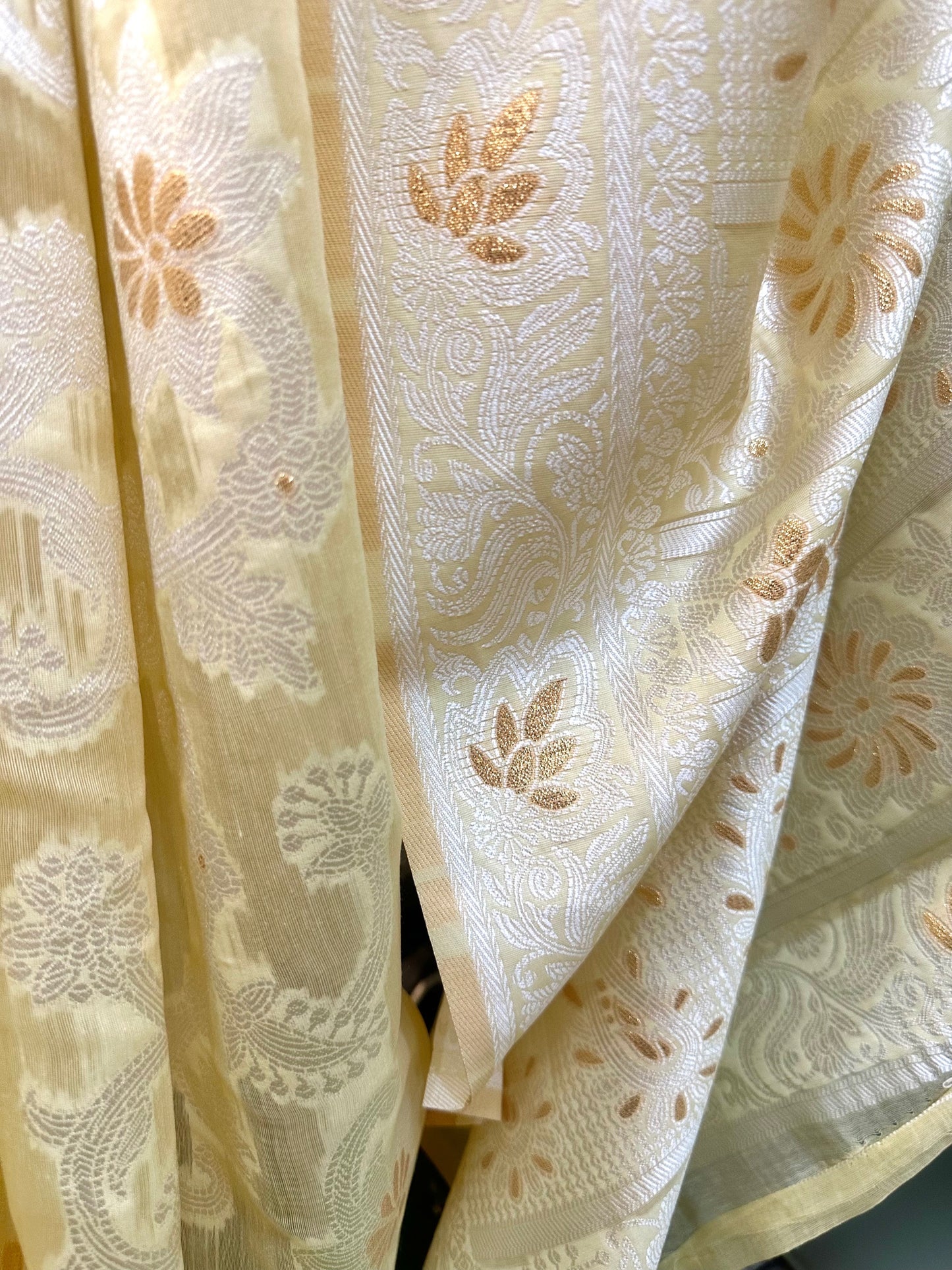 Light Yellow Cotton Saree - Vanesara
