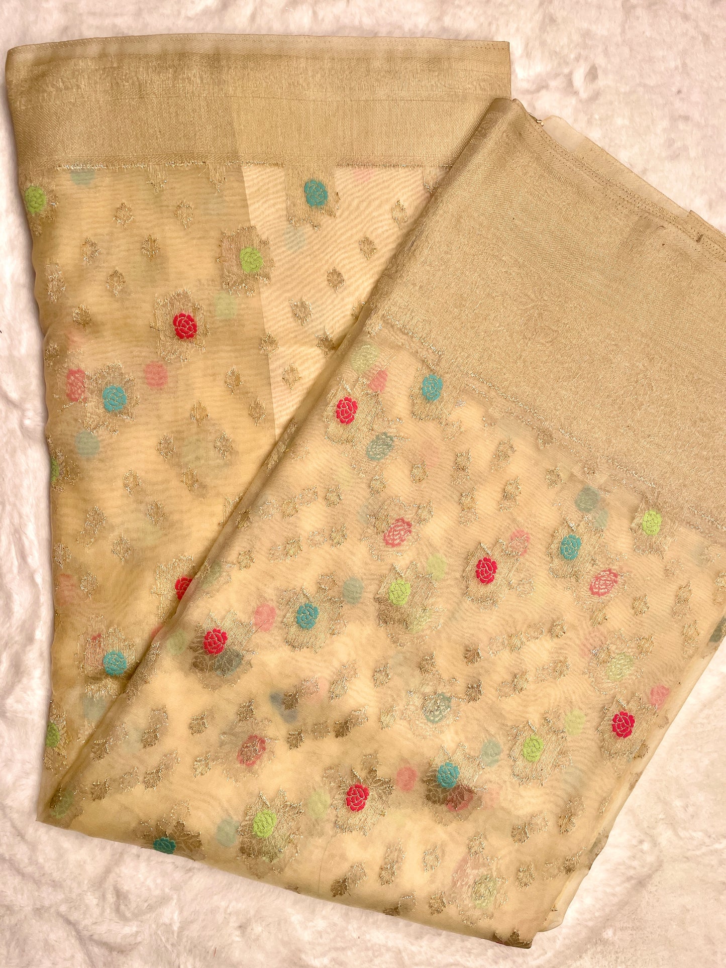 Organza Floral Woven Saree - Vanesara
