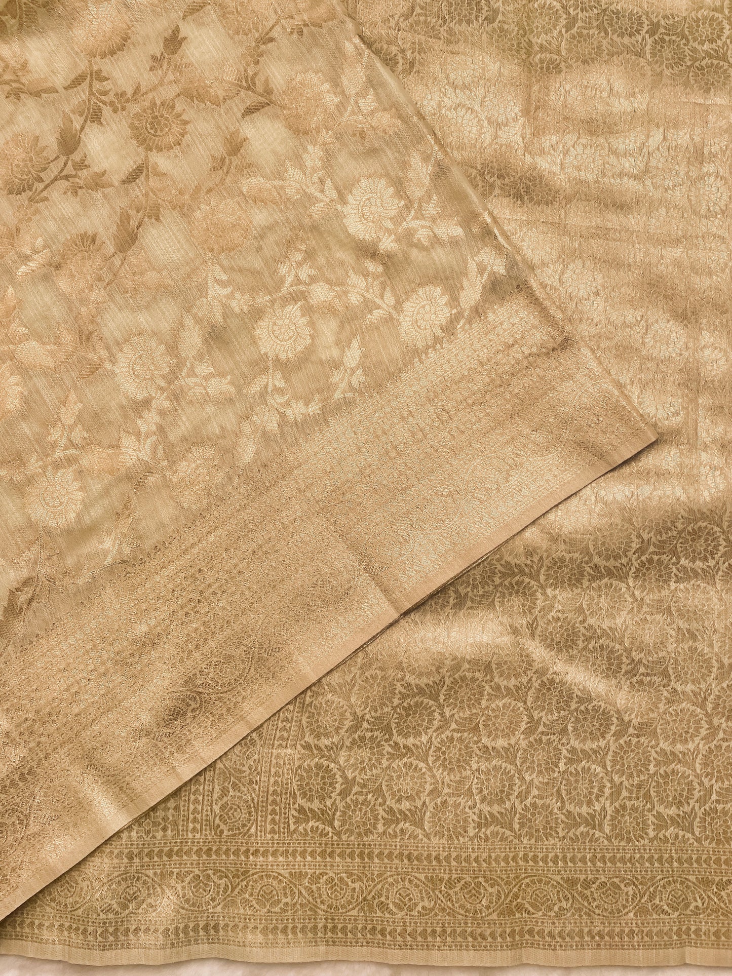 Golden Zari Woven Saree - Vanesara