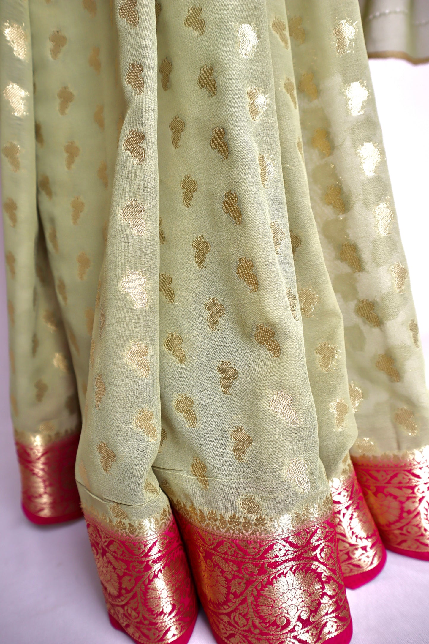 Dusty Green Zari Woven Saree - Vanesara