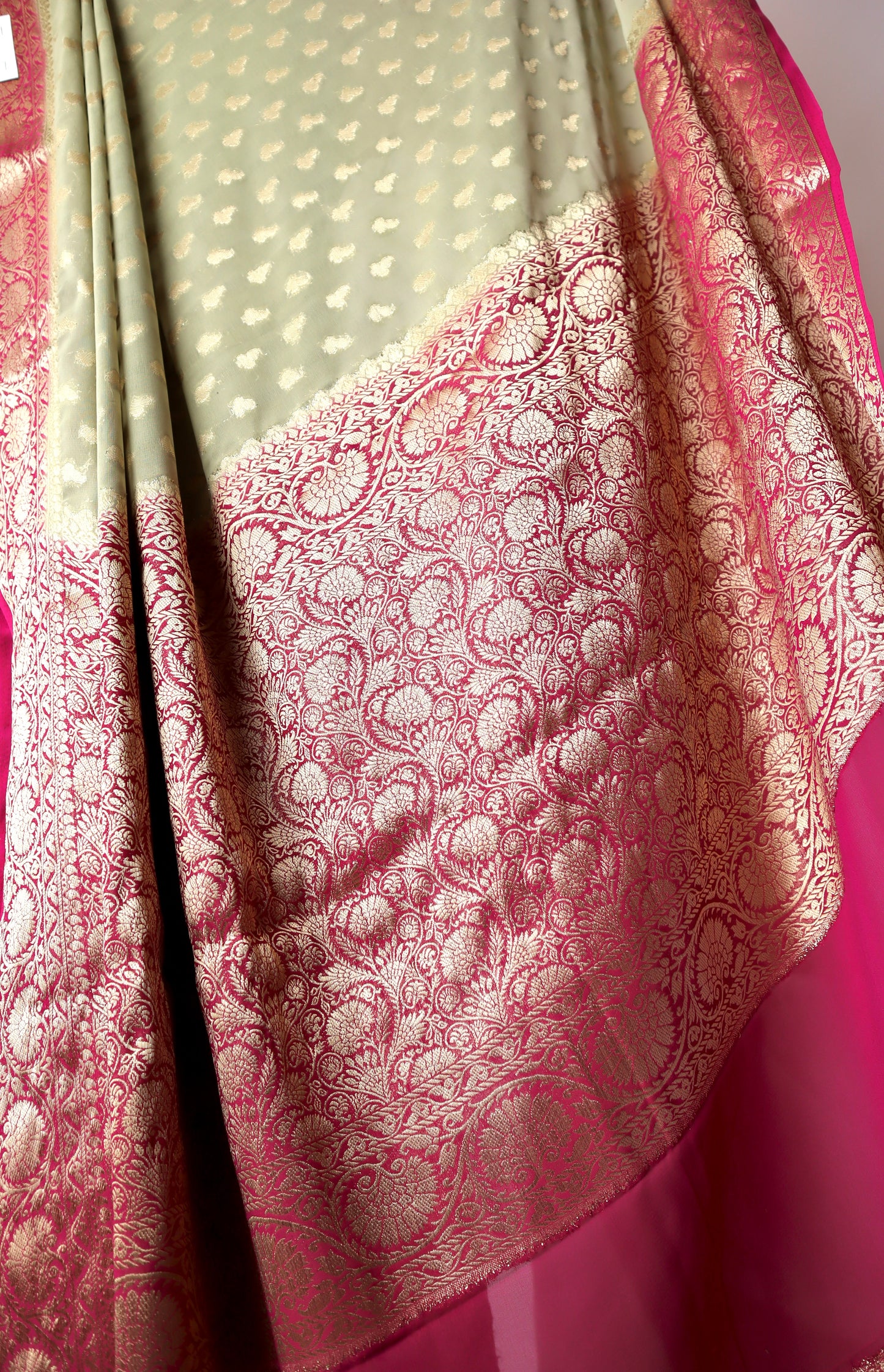 Dusty Green Zari Woven Saree - Vanesara