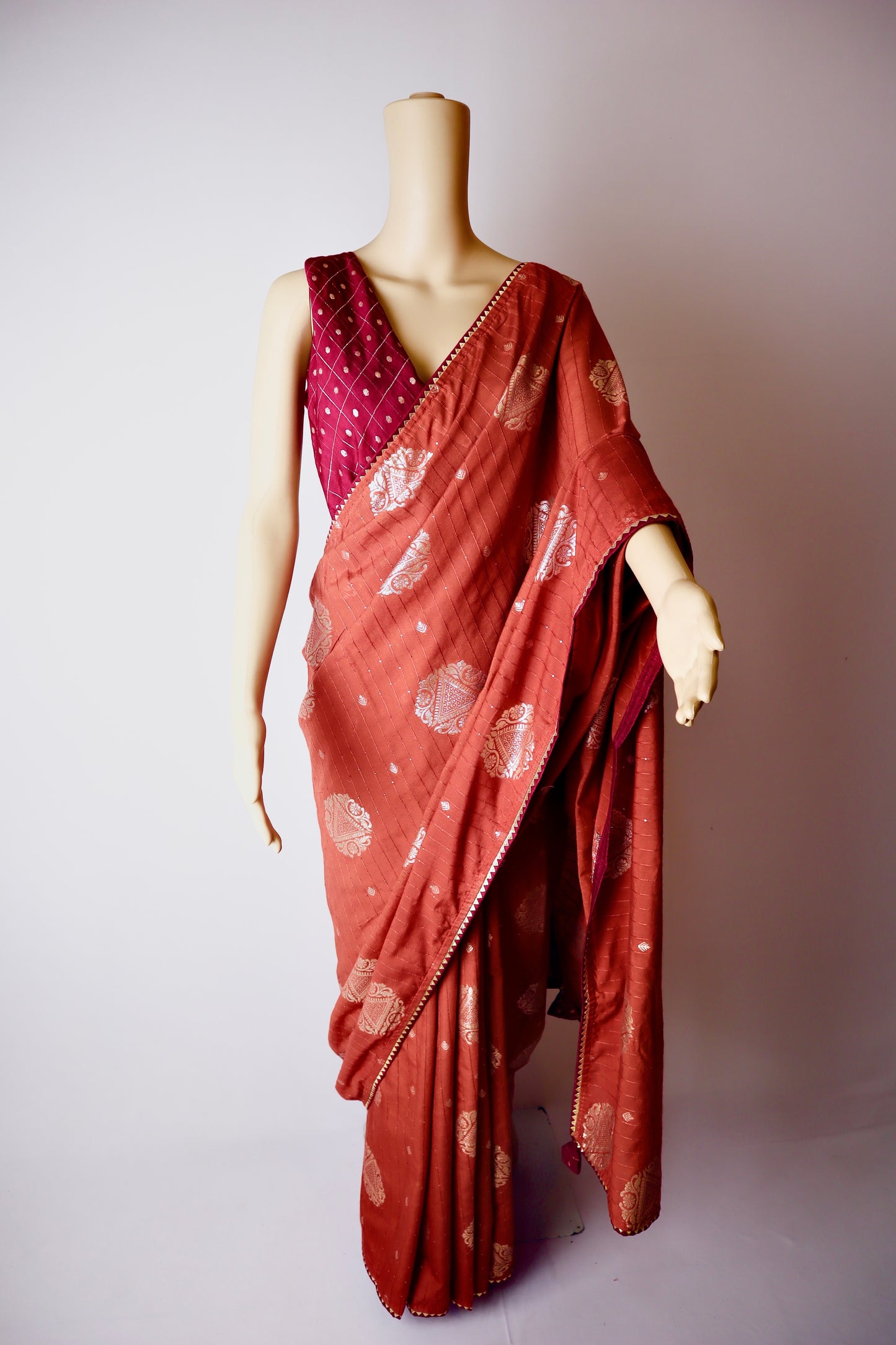 Zari Woven Brick Red Saree - Vanesara
