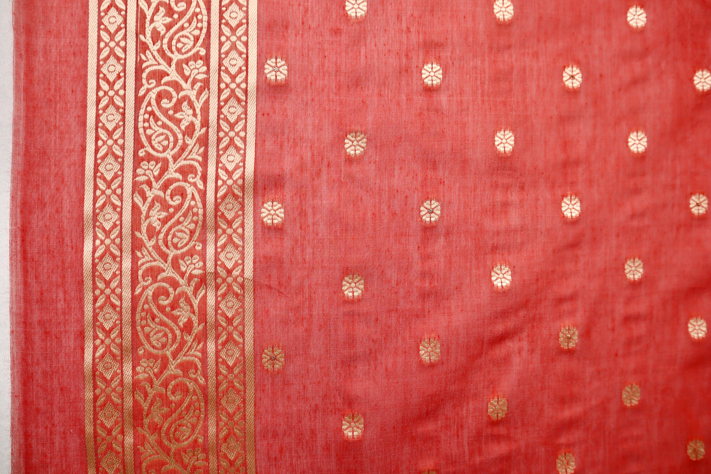 Red Pure Cotton Printed Saree - Vanesara