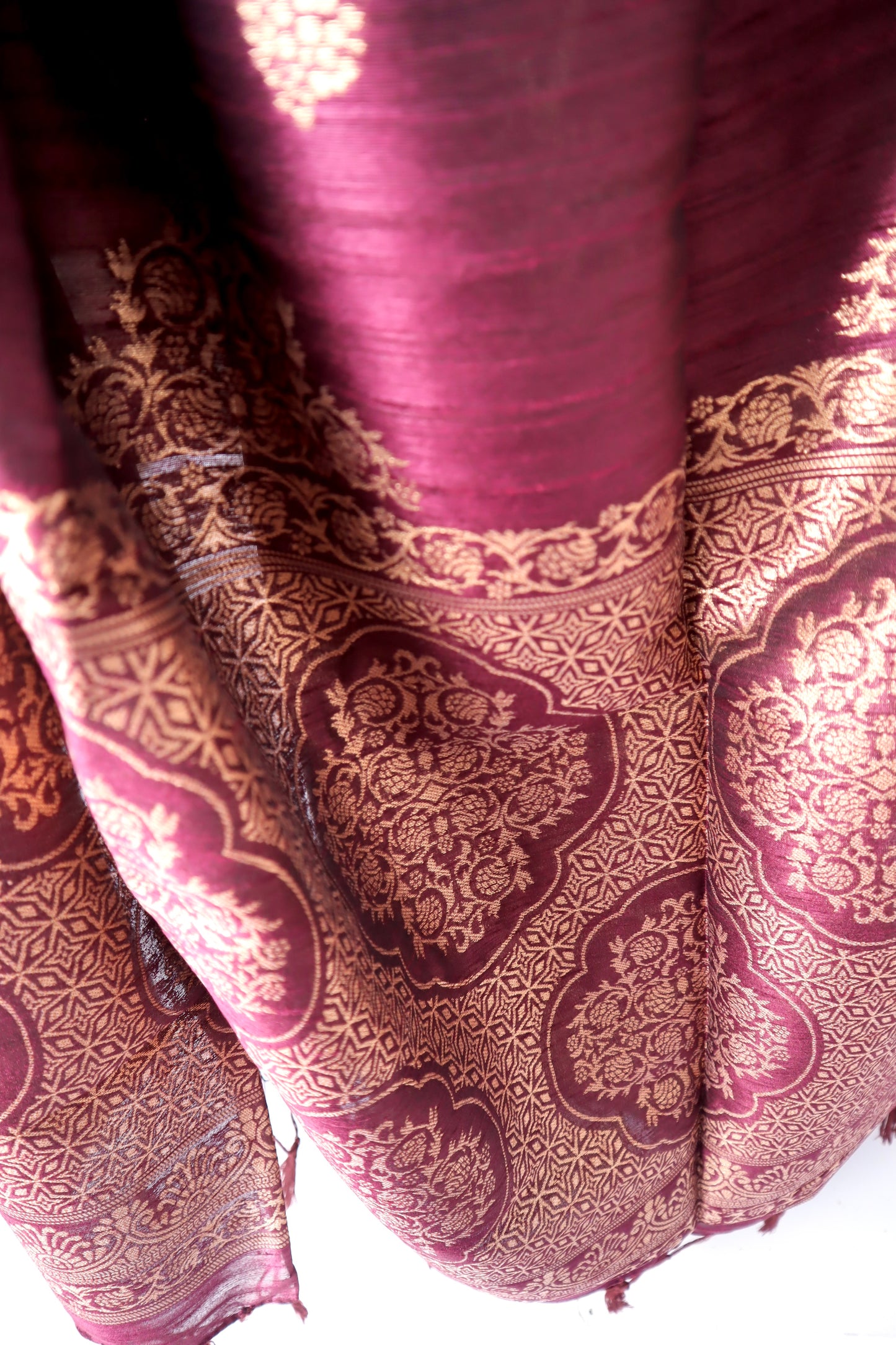 Maroon Red Printed Saree - Vanesara