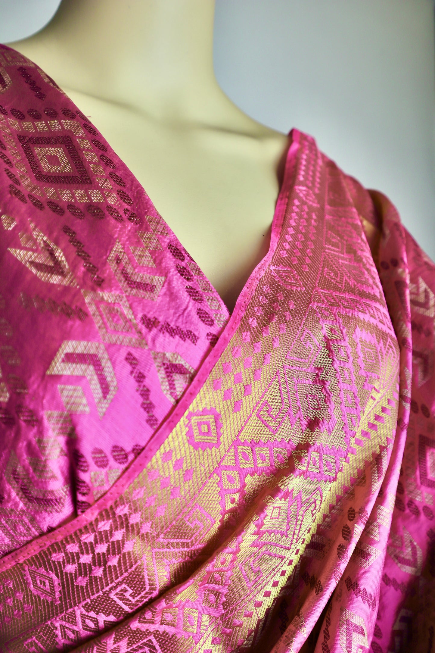 Block Printed Pure Silk Saree - Vanesara