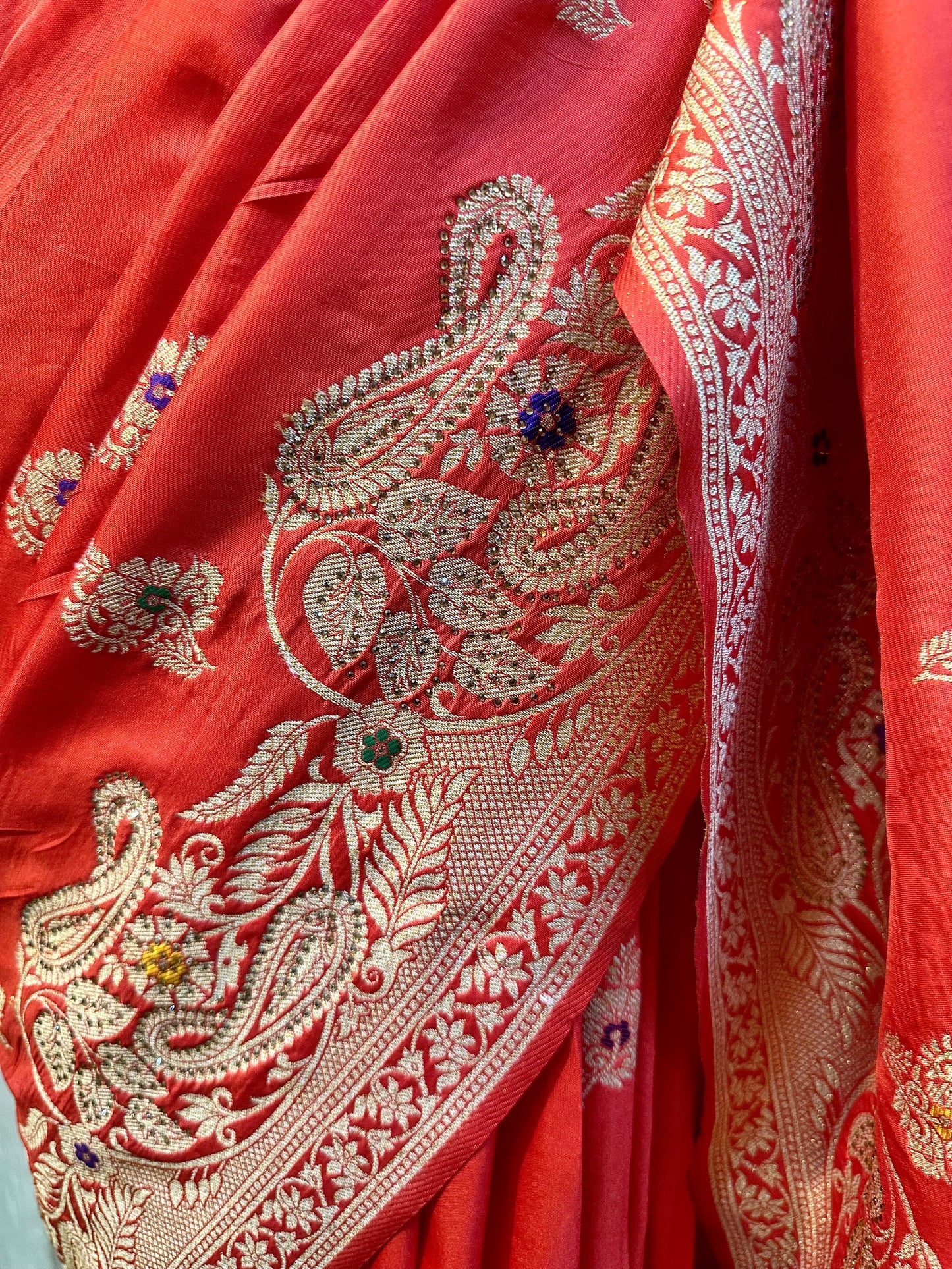 Zari Work Multicolor Border Saree - Vanesara