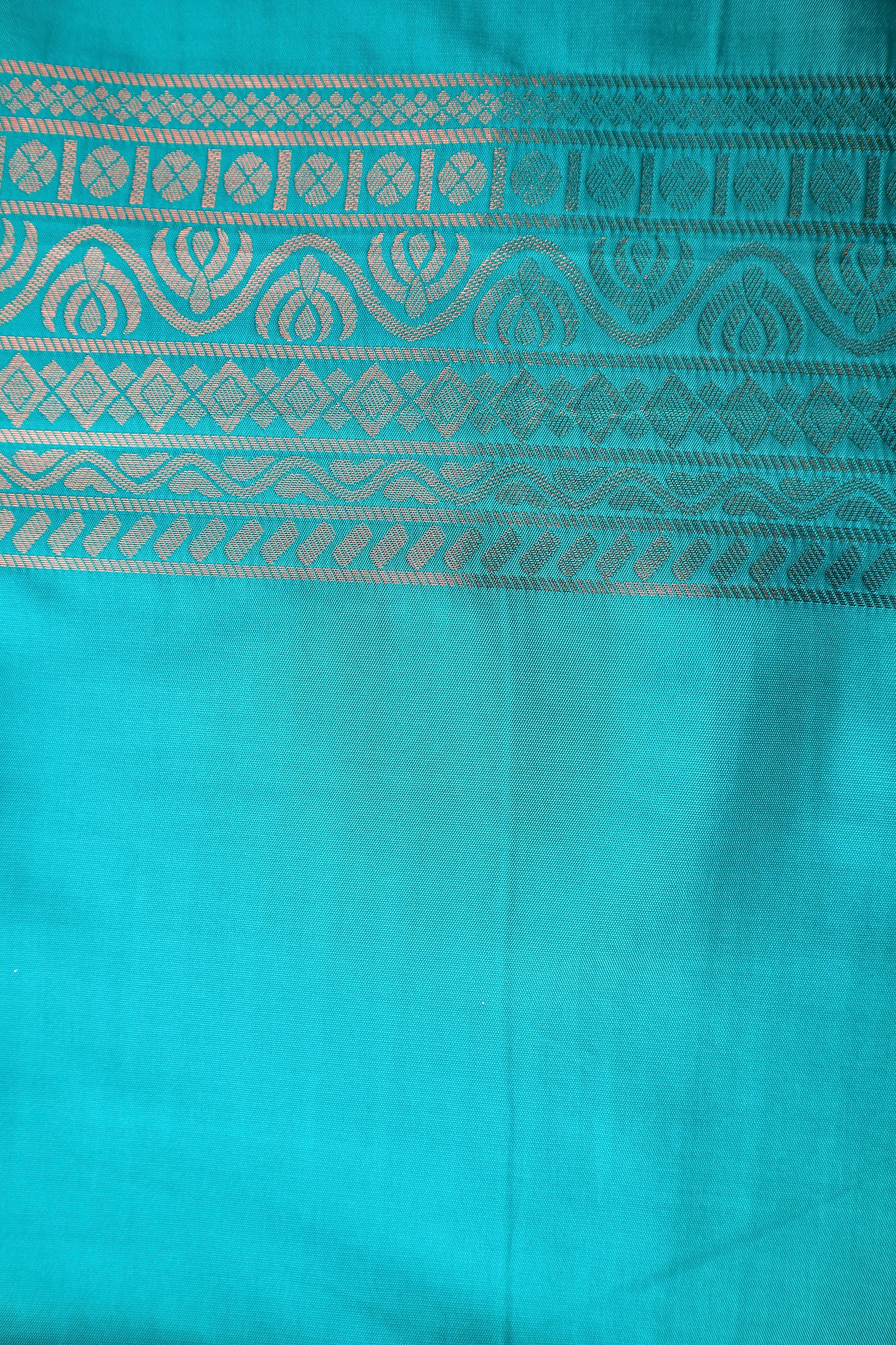 Green Block Printed Pure Silk Saree - Vanesara