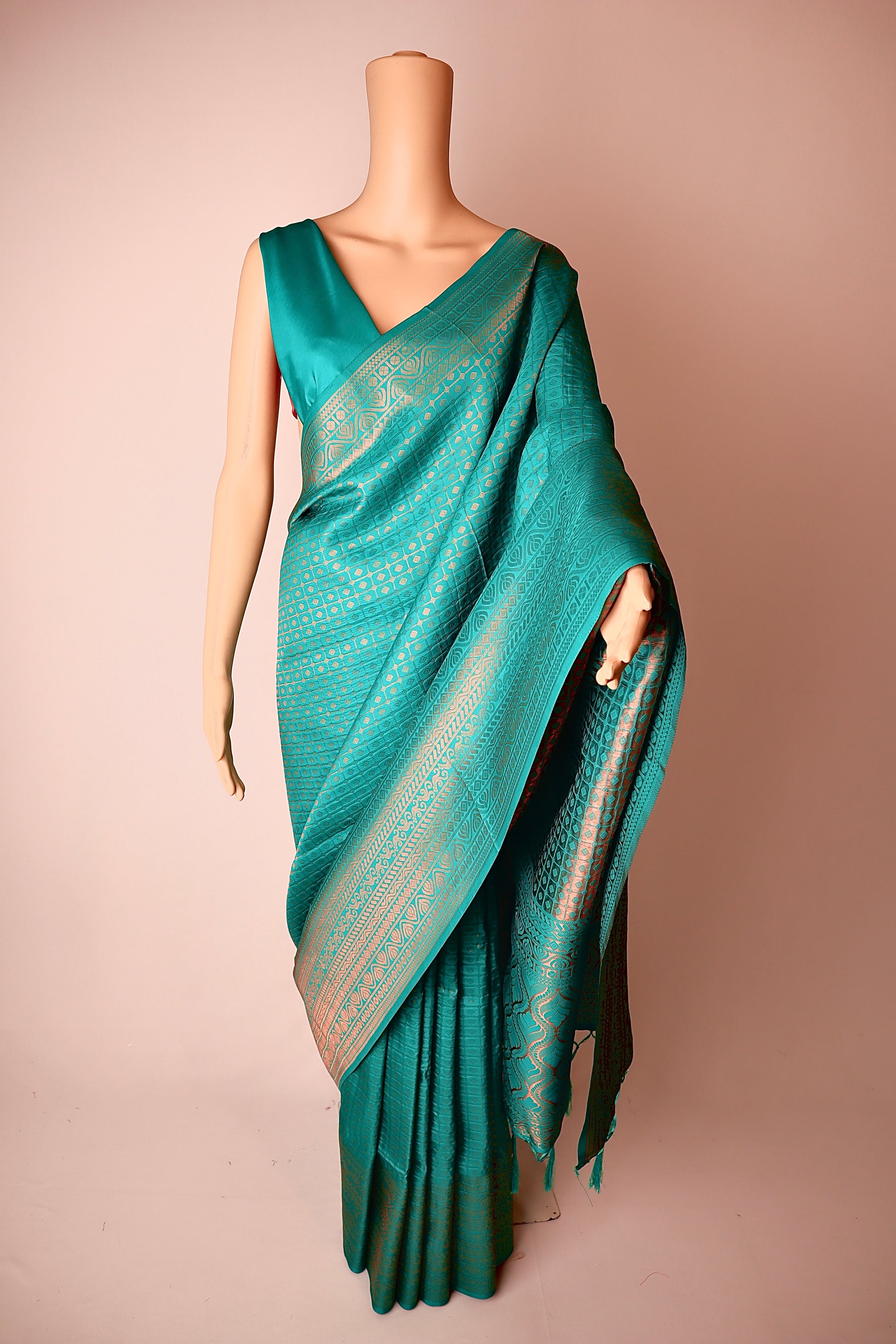 Green Block Printed Pure Silk Saree - Vanesara