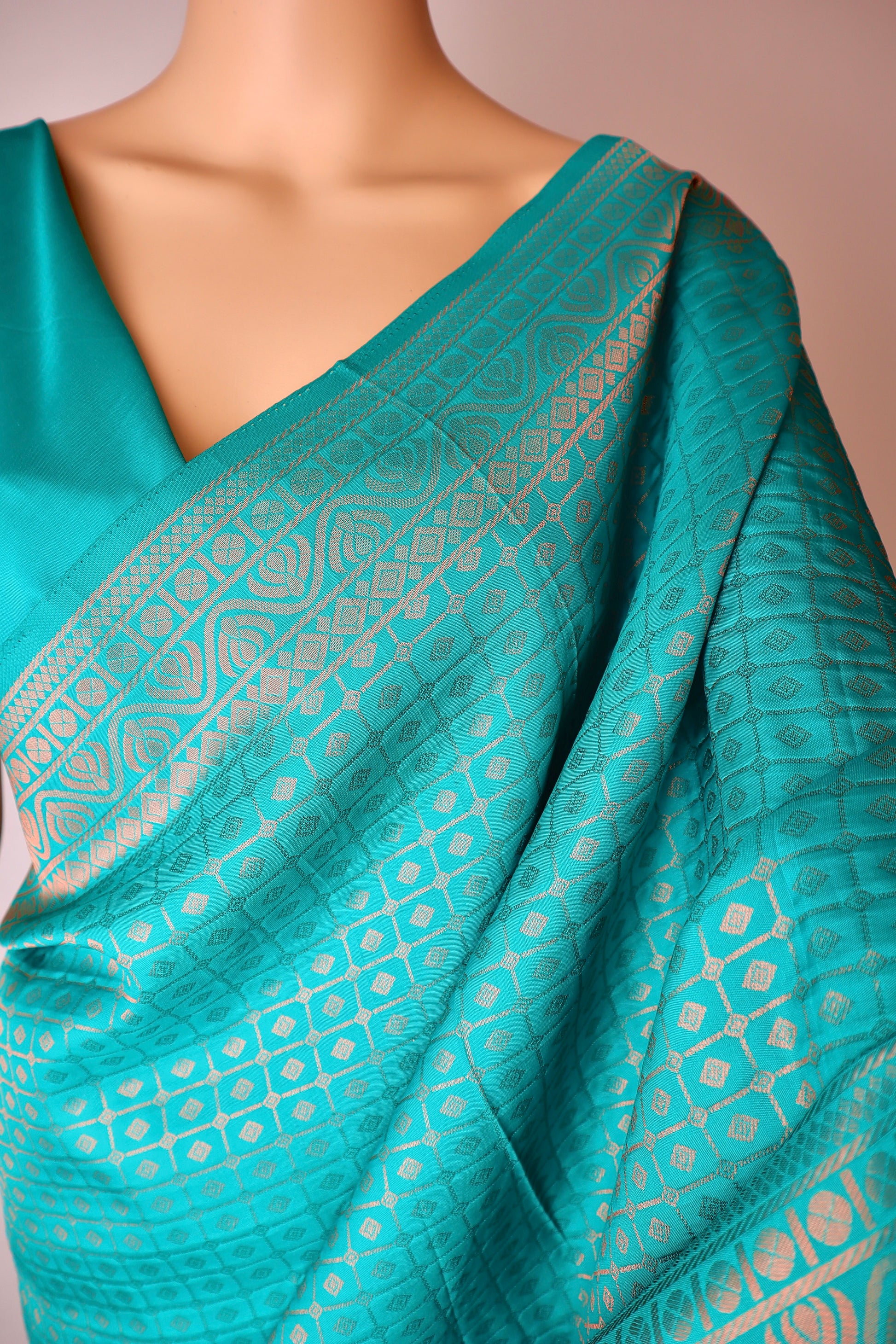 Green Block Printed Pure Silk Saree - Vanesara