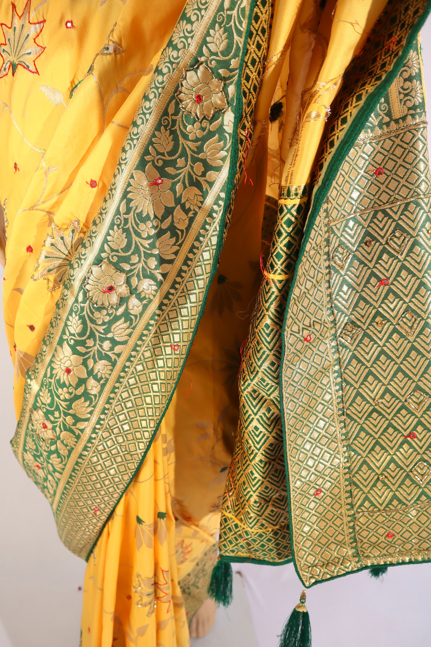 Silk Saree With Handwork Highlights - Vanesara