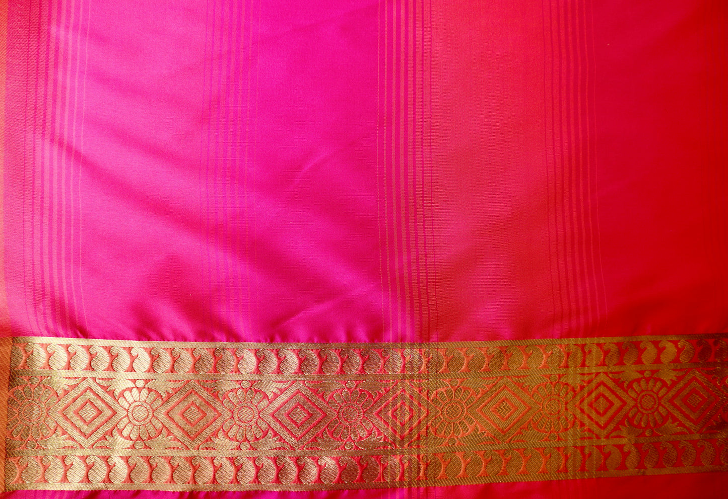 Dual tone silk saree - Vanesara