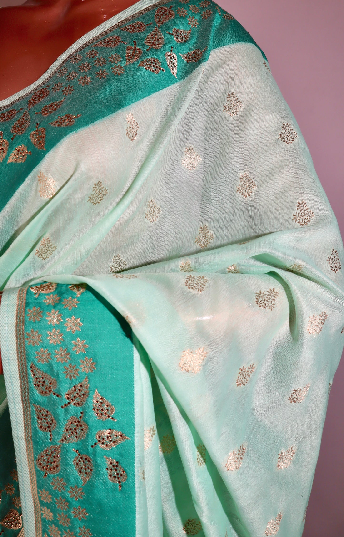 Double Shade Green Saree - Vanesara