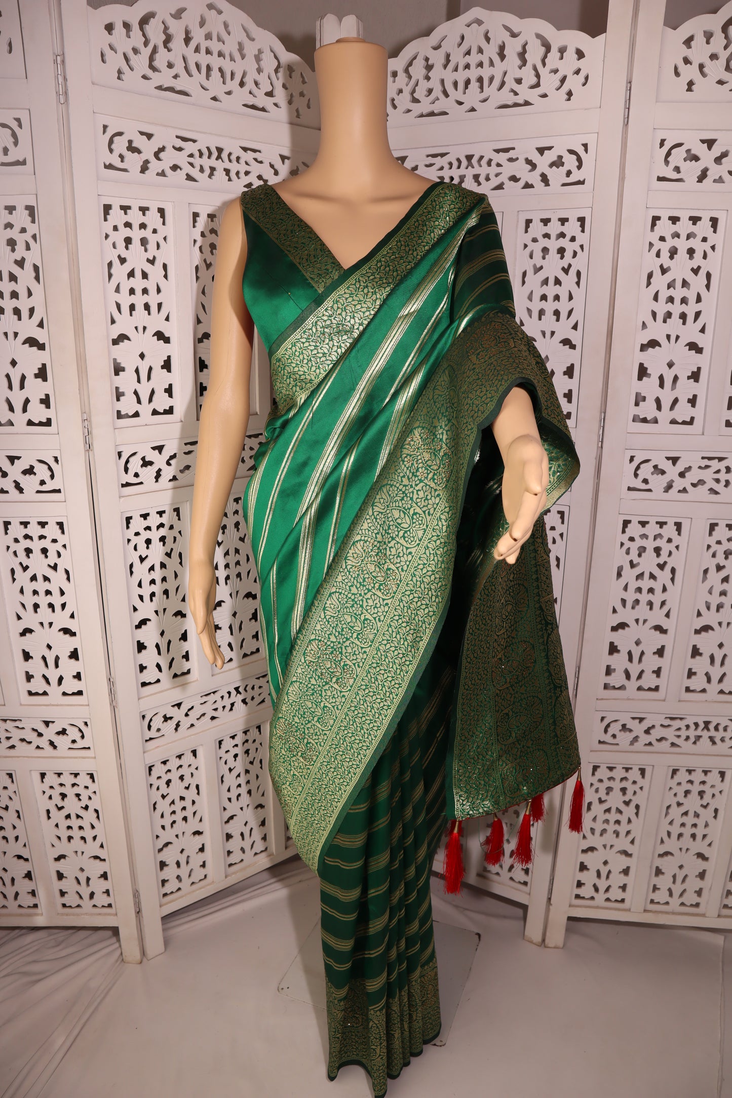 Green Silk Saree with Zari Line Design - Vanesara