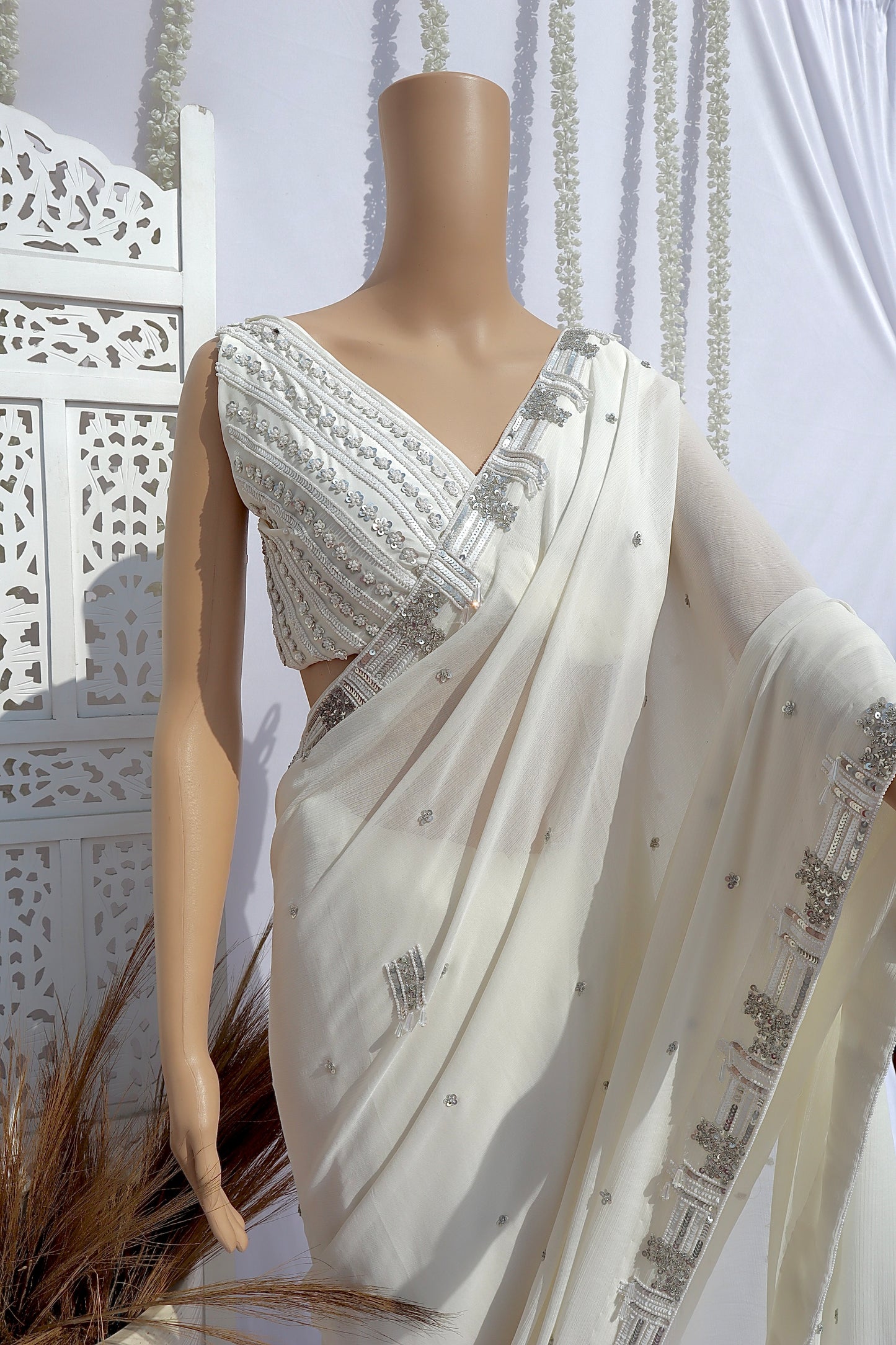 Ivory Chiffon Saree - Vanesara
