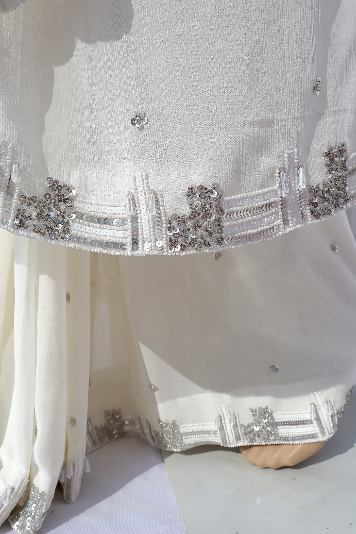 Ivory Chiffon Saree - Vanesara