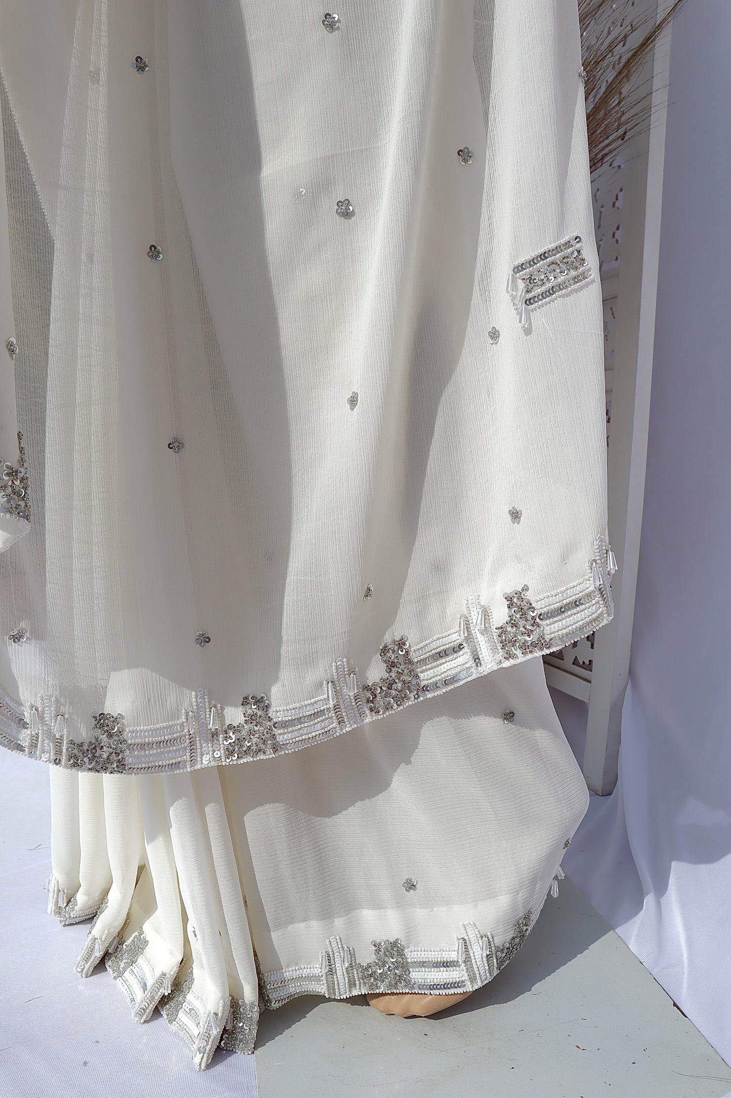 Ivory Chiffon Saree - Vanesara