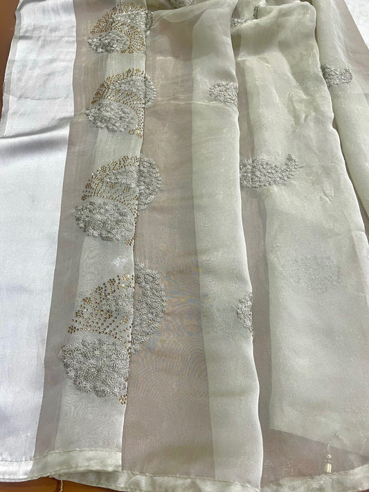 Thread Work With Swarovski Touch Grey Saree - Vanesara