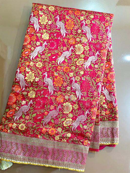 Silk saree with flower print - Vanesara